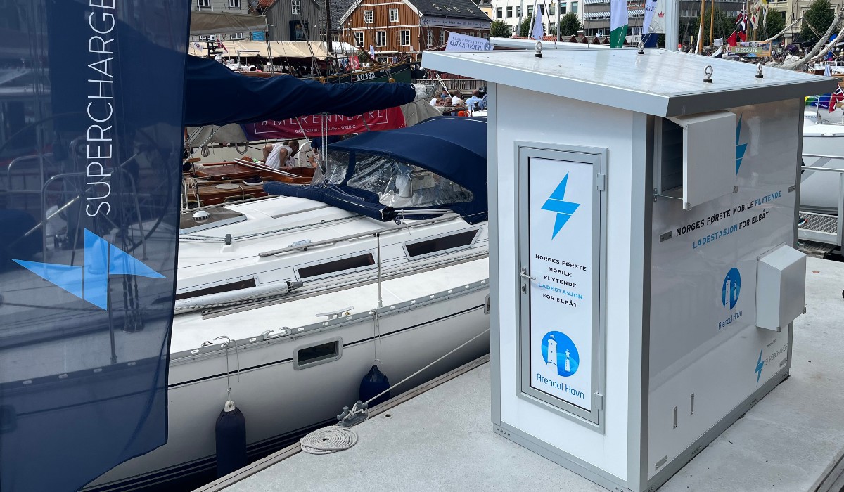 Bilde av ladestasjon for elektriske fritidsbåter