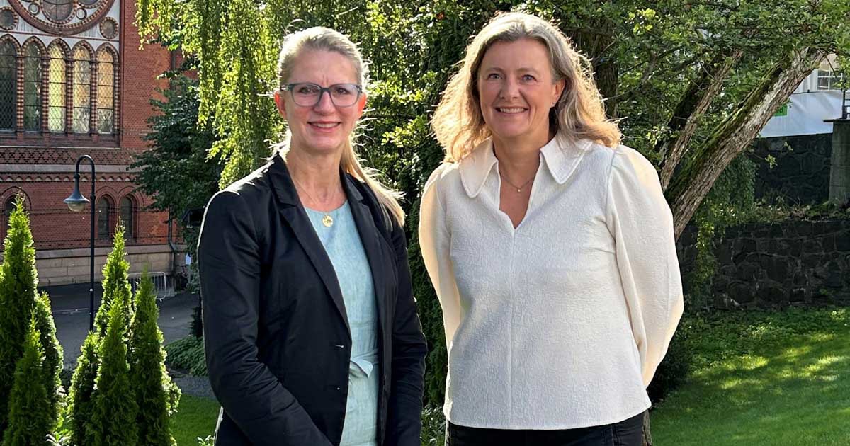 Fotokredittering KBN Administrerende dirketør i KBN, Jannicke Trumpy Granquist og administrerende direktør i Finans Norge, Kari Olrud Moen